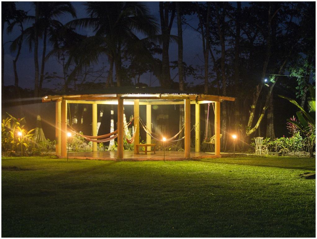 Lirio Lodge Barra de Pacuare Экстерьер фото