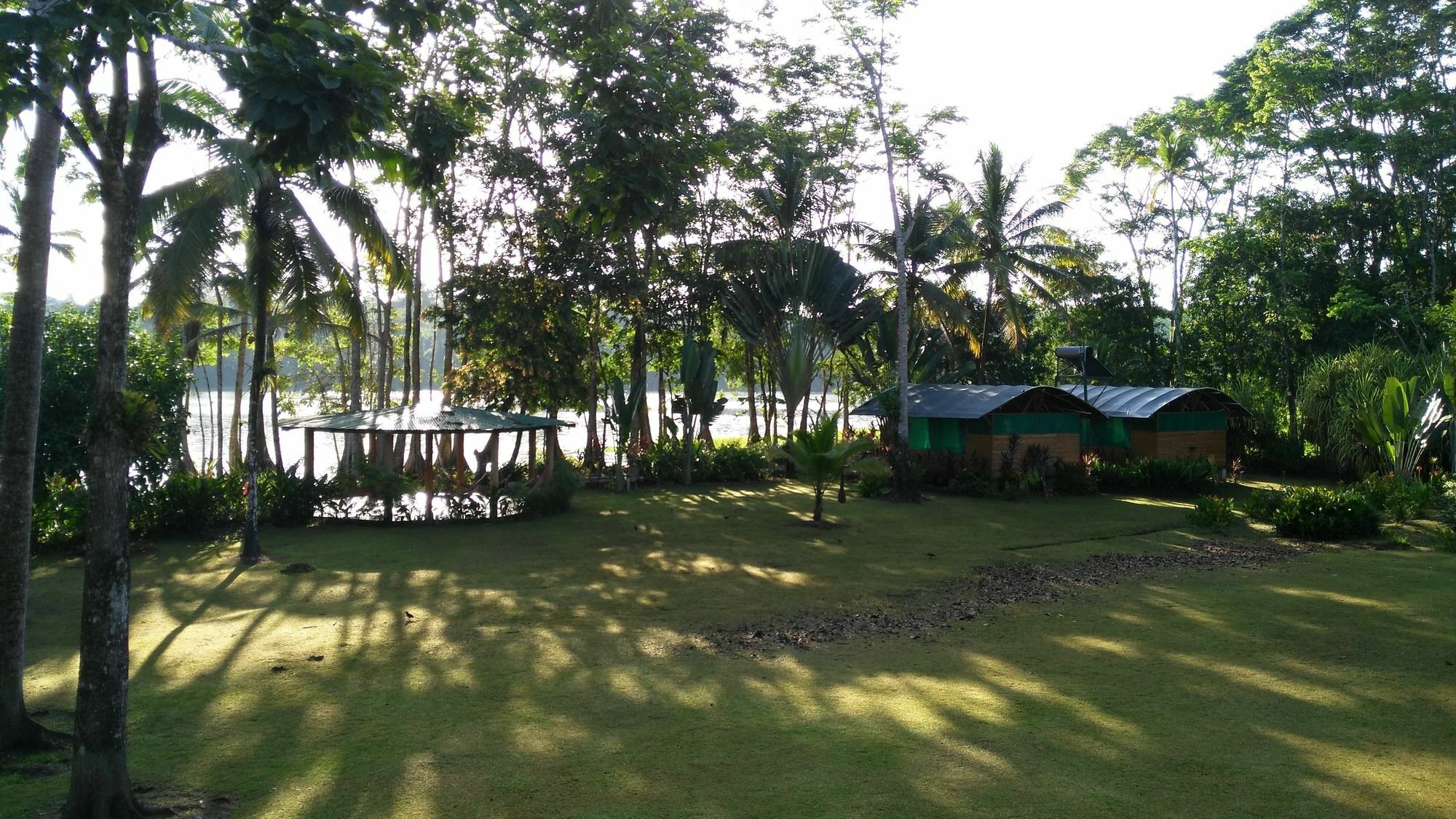 Lirio Lodge Barra de Pacuare Экстерьер фото